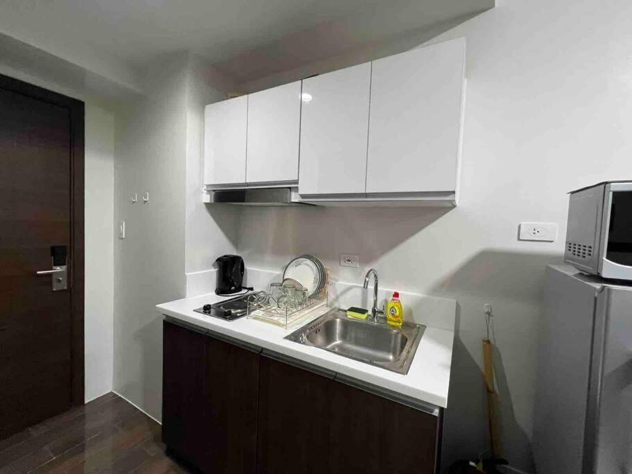 Air Residences - 1Bedroom Unit With Balcony - Wifi & Netflix Manila Exteriör bild